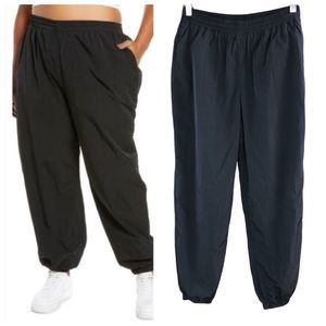 Good American | Essential Nylon Track Pants NWT Black001
